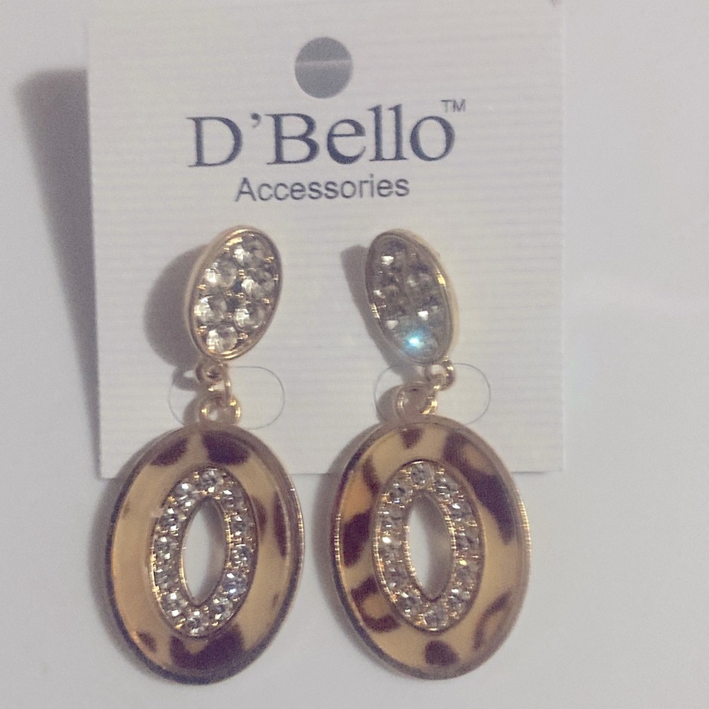 New Beautiful D’Bello  Earrings Rhinestones leopard, $5.00